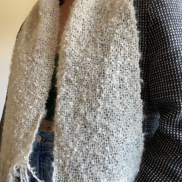 Vintage Anne Field Handwoven Wool Mohair Made in New Zealand Fluffy Scarf Wrap - Picture 4 of 8